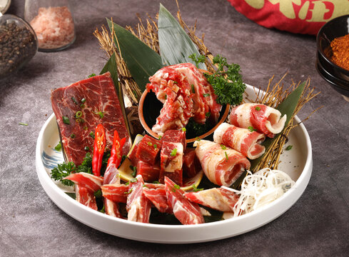 烧肉拼盘