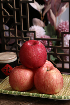 陕西延安洛川苹果水果红富士