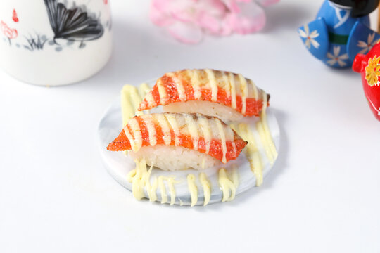 火炙希鲮鱼寿司