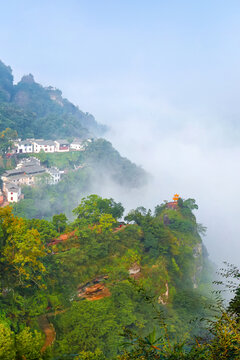 齐云山月华街云海