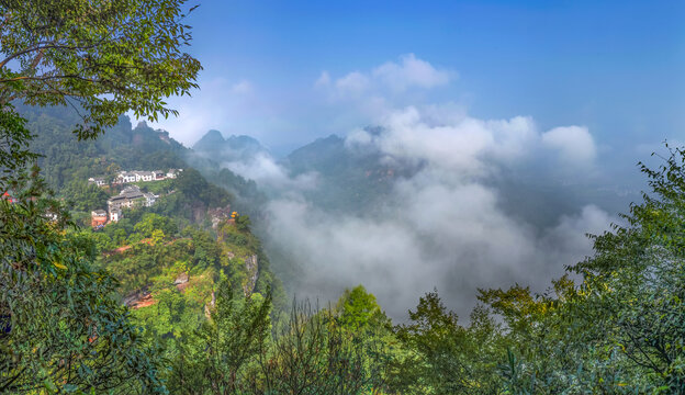 齐云山月华街云海