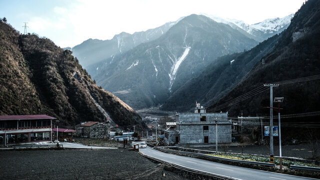 四川理县孟屯河谷高桥沟雪山