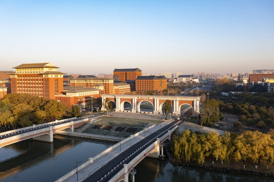 浙江大学紫金港校区晨曦