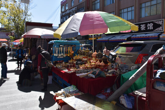 西藏拉萨街头路边摊街景