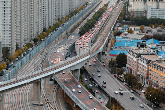 大连城市都市道路交通早晚高峰