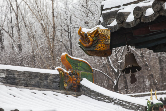 雪后的林里关王庙