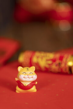 虎年春节红色背景