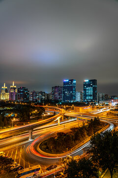 城市建筑桥梁立交桥车流夜景