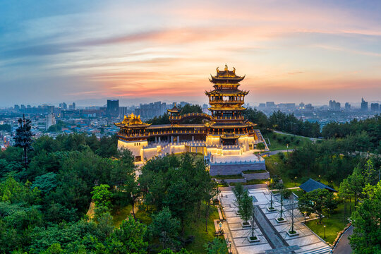 浙江义乌鸡鸣阁风光