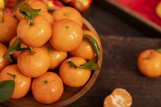 水果橘子创意春节喜庆氛围海报