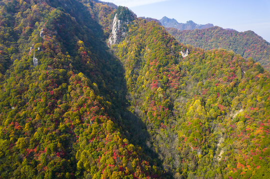 秦岭山秋景