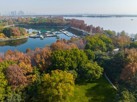 武汉东湖风景区深秋风光