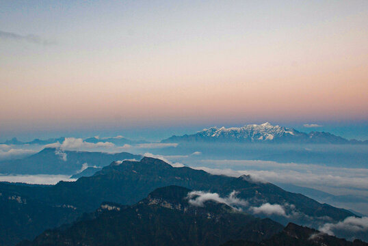 贡嘎雪山