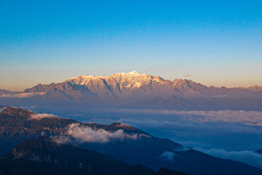四川贡嘎雪山