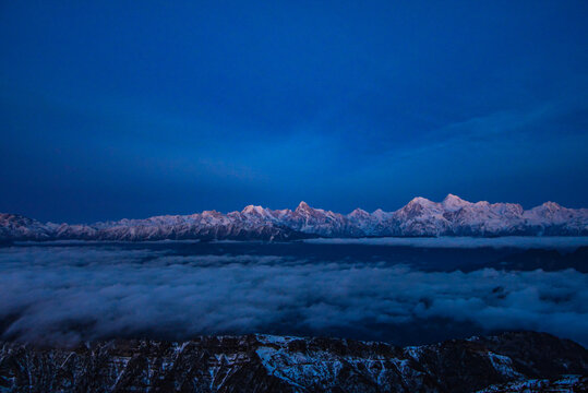 海螺沟贡嘎雪山