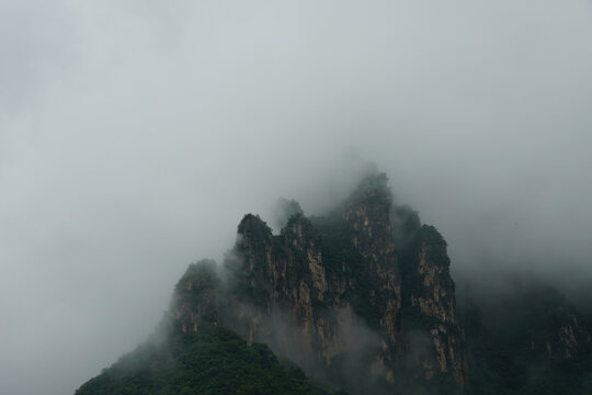 云雾山川