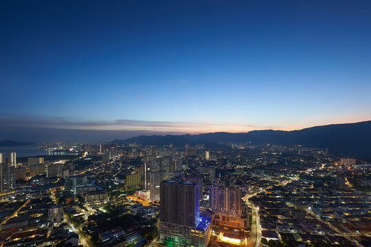 繁华都会夜景照片