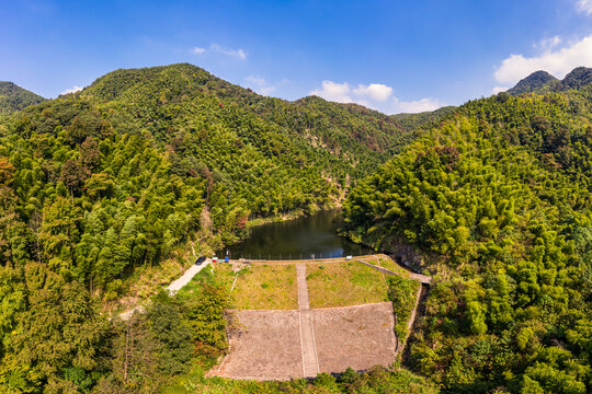 义乌大陈楼家坞仰塔山塘水库