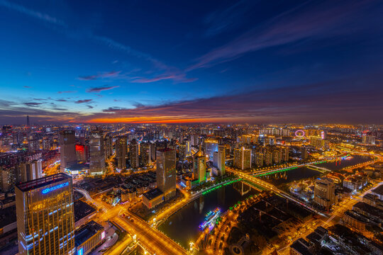 天津海河沿岸夕阳夜景