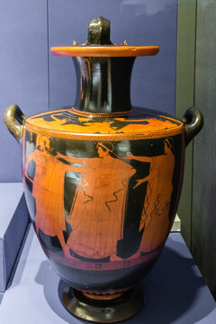 红绘陶水罐