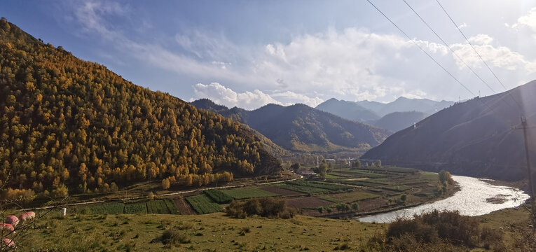 大山秋色