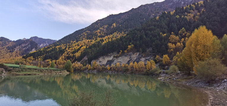 大山秋色