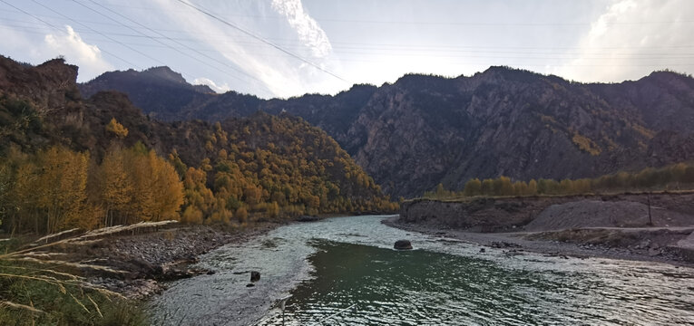 大山秋色