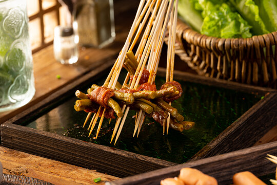 泡豇豆牛肉串串