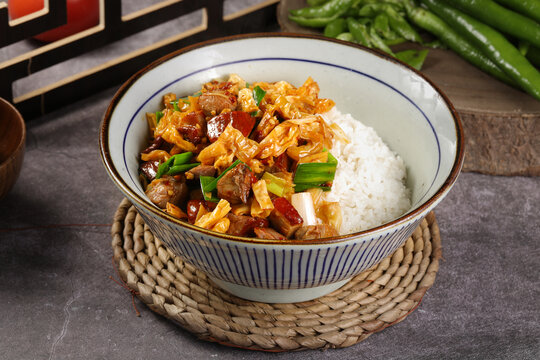 白辣椒炒腊鸭盖码饭