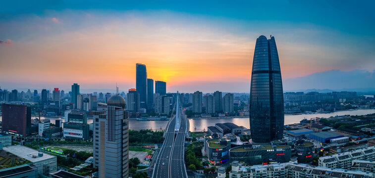 宁波三江口财富中心城市夜景