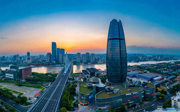 宁波三江口财富中心城市夜景