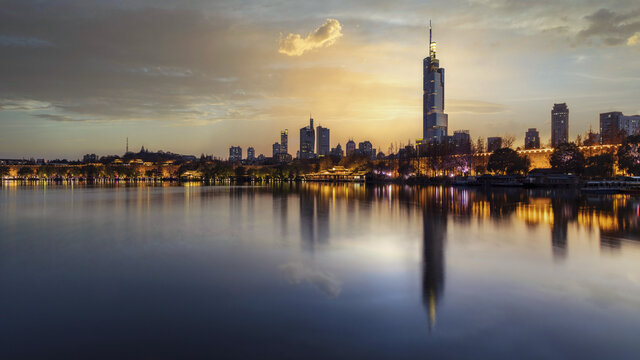 南京玄武湖夜景