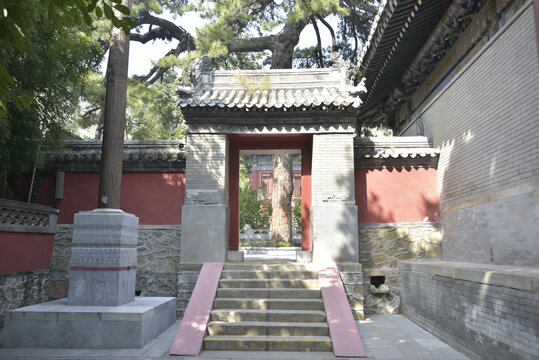 北京潭柘寺