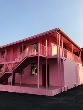 粉红色房子