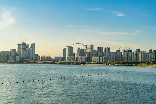 宝安湾区之光欢乐港湾摩天轮