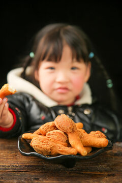 深底上的鸡腿酥