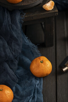 一个橘子暗调风格图片
