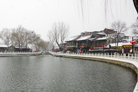 北京后海酒吧街雪景