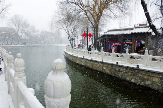 北京后海酒吧街雪景