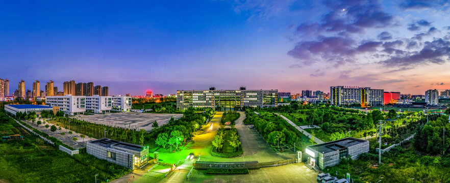 合肥铁路工程学校夜景