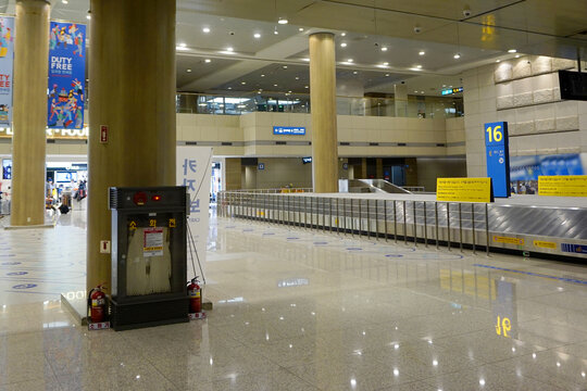 韩国仁川机场到达厅行李转盘