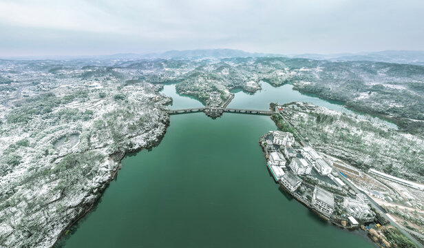 山乡雪景