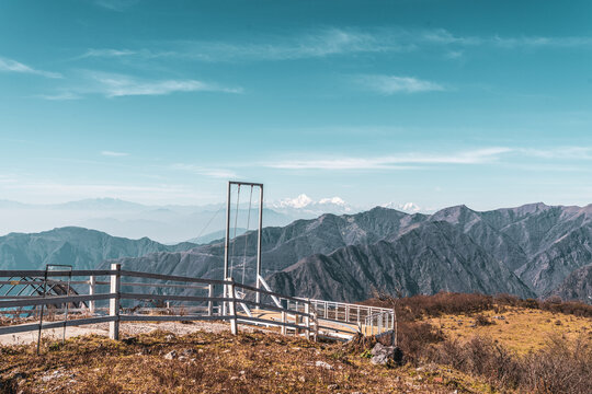 汉源轿顶山一号营地高空秋千