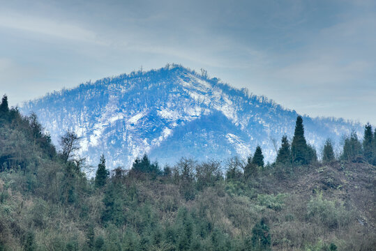 神瀑沟雪山