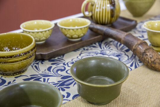 现代寿州窑茶具