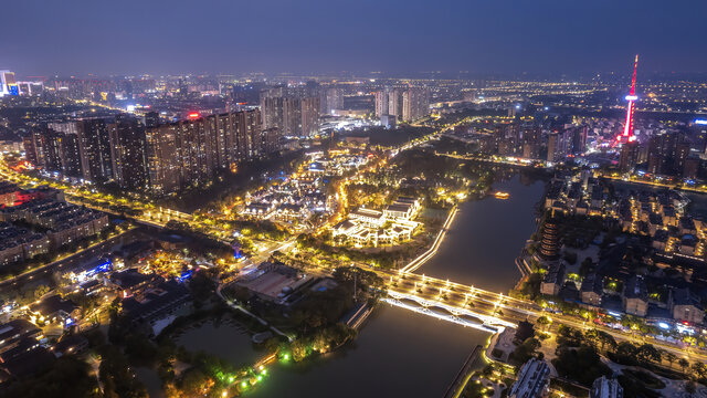 航拍泰州城市全景图夜景