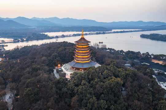 杭州西湖雷峰塔