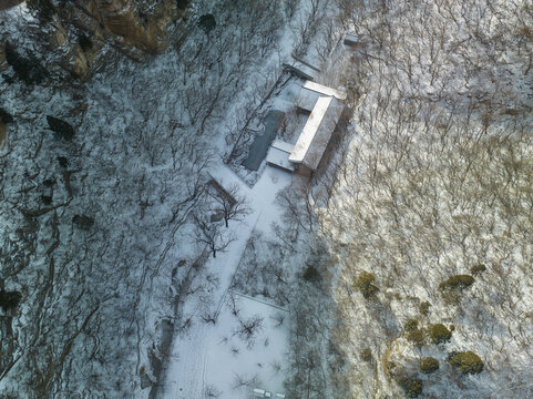 航拍济南藏龙涧雪景