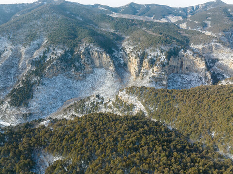 航拍济南藏龙涧雪景