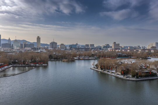 济南大明湖冬景